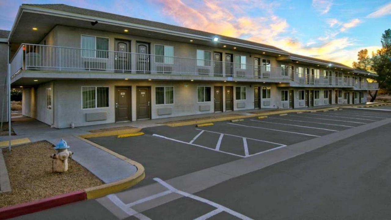 Motel 6 Victorville Luaran gambar