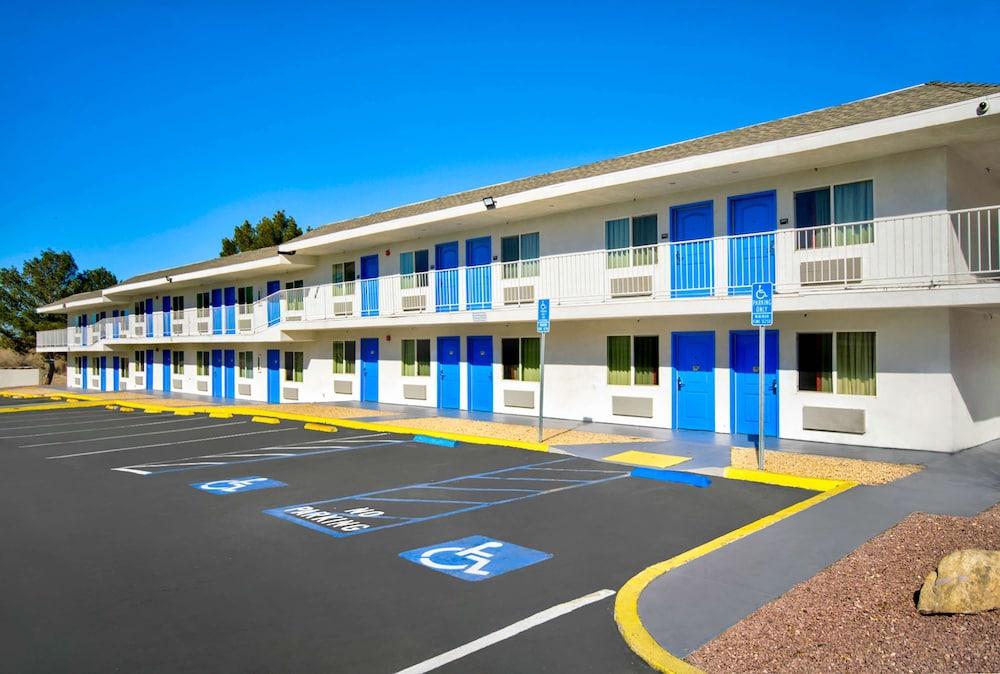 Motel 6 Victorville Luaran gambar